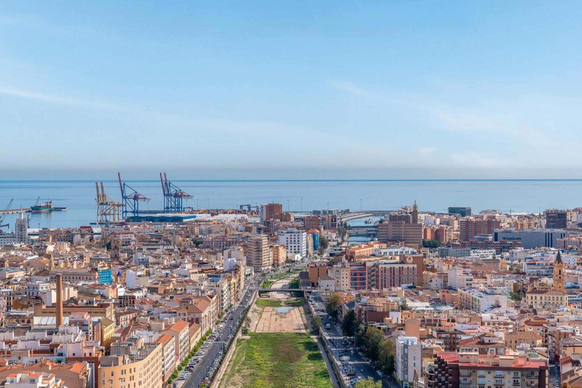 شقة Malaga Tower View المظهر الخارجي الصورة