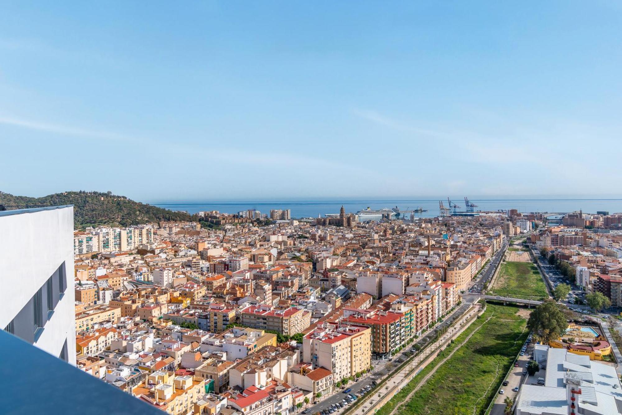 شقة Malaga Tower View المظهر الخارجي الصورة